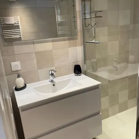 Apartment - Vrai A Pied Fréjus