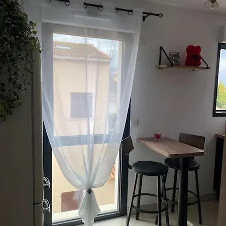 - Vrai A Pied Apartment