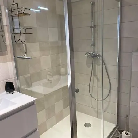 Apartment - Vrai A Pied *